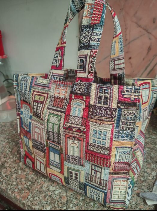 Serviço de Costura à Peça – Material Não Incluído