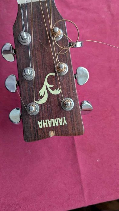 Електроакустична гітара Yamaha fgx 413 sc + комбік Yamaha F20