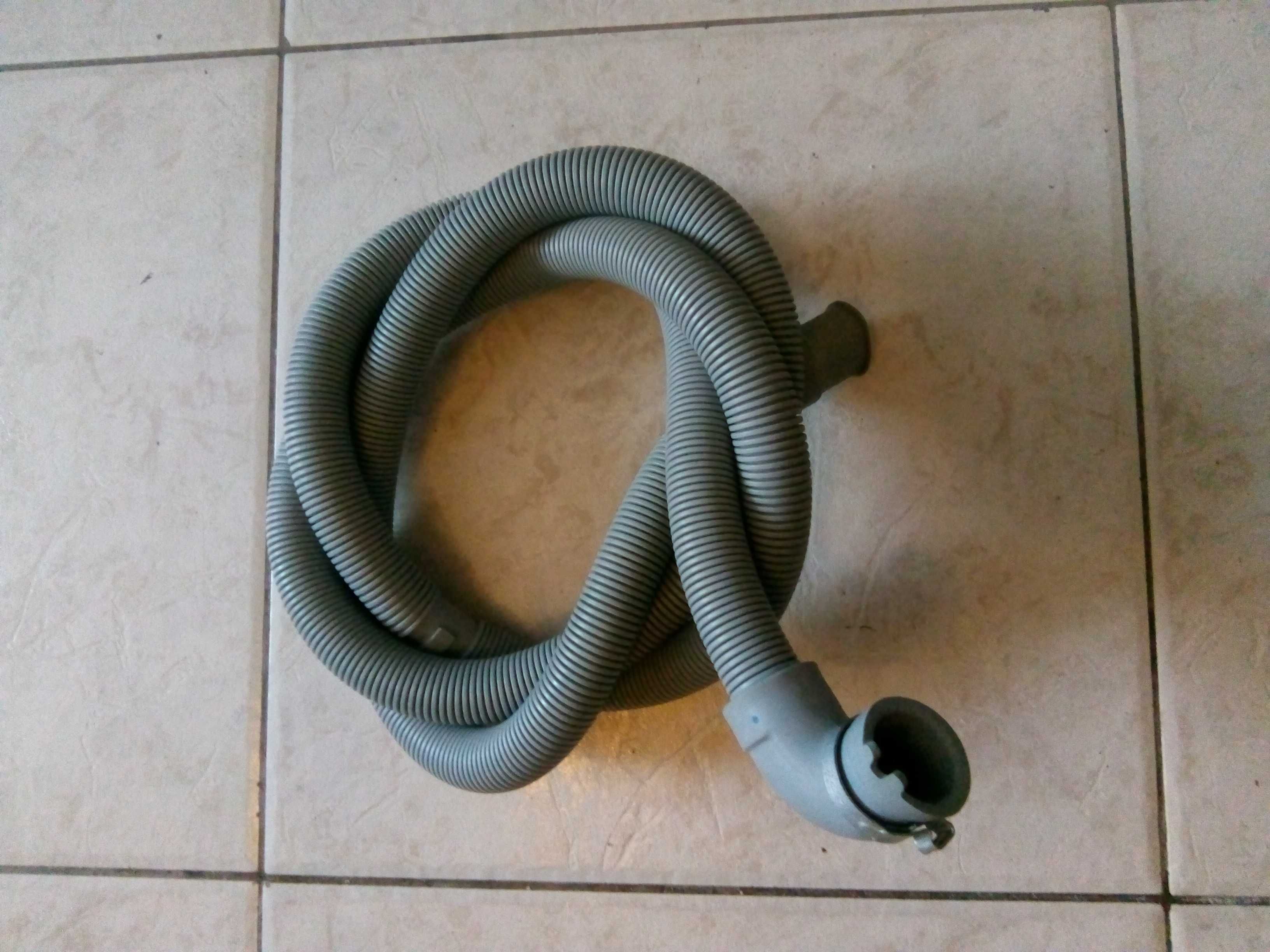 Wąż odpływowy pralki Electrolux