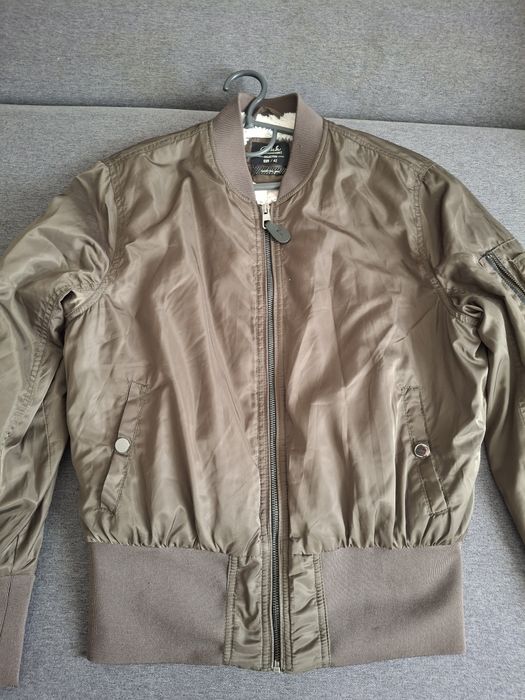 Куртка жіноча демісезонна