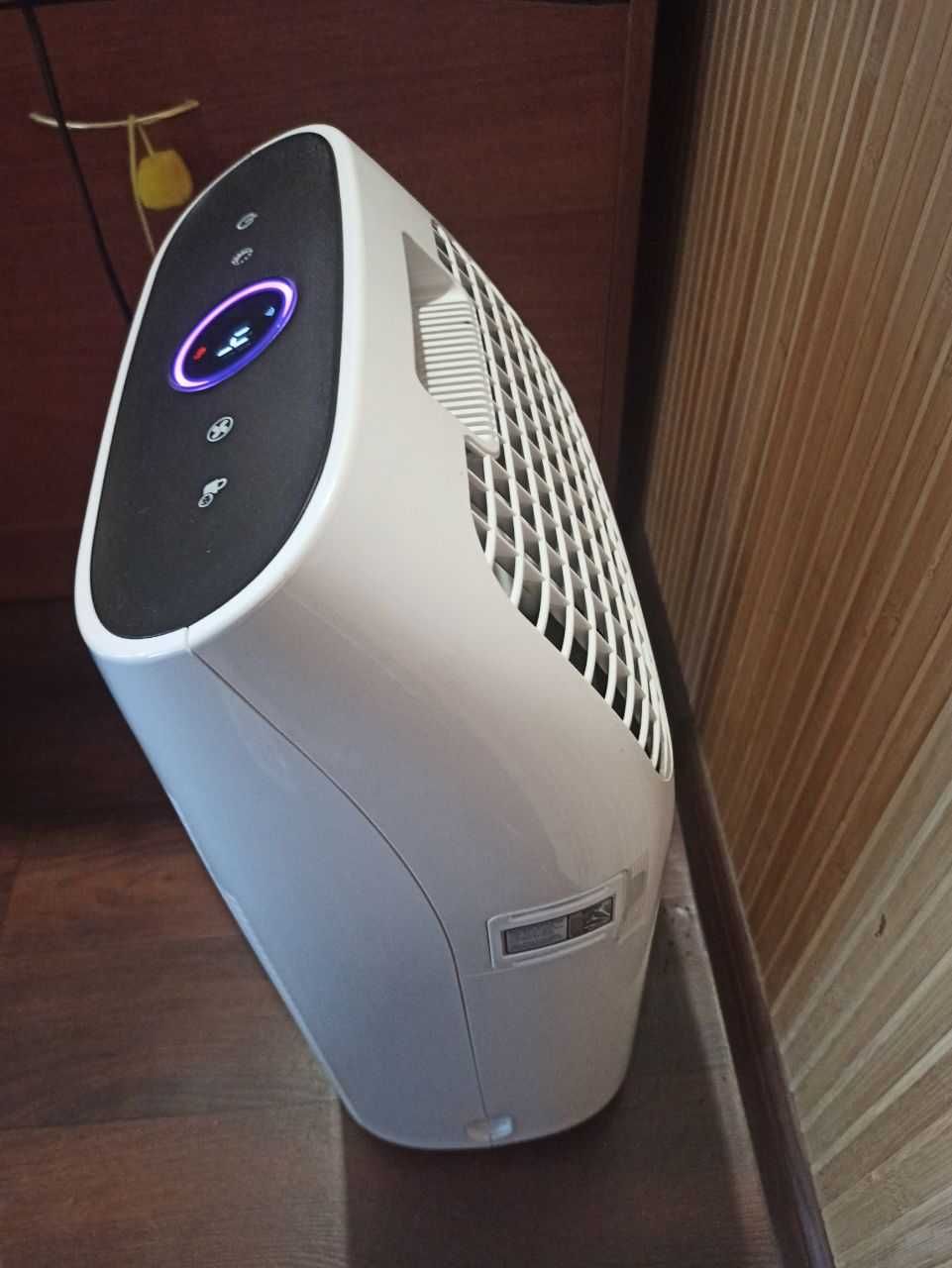 Очищувач повітря Philips Series 1000i AC1214 / 10