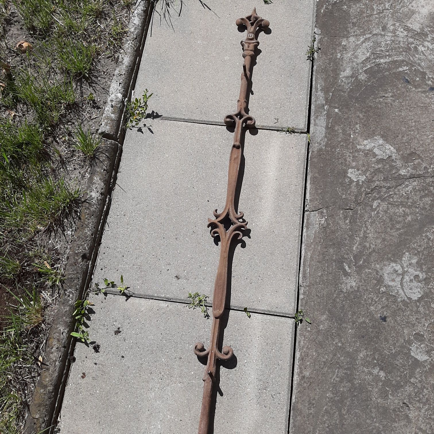 Tralka żeliwne 120 cm na 10 na ogrodzenie