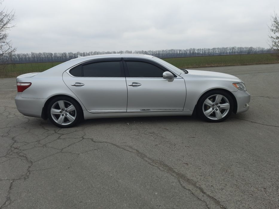 Lexus LS 460 Long