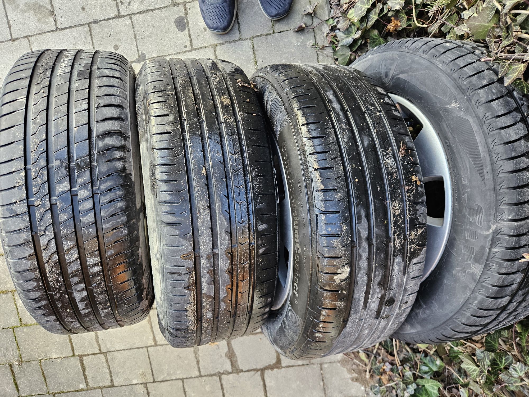 Koła Skoda, felgi R 16, 215/60, opony letnie