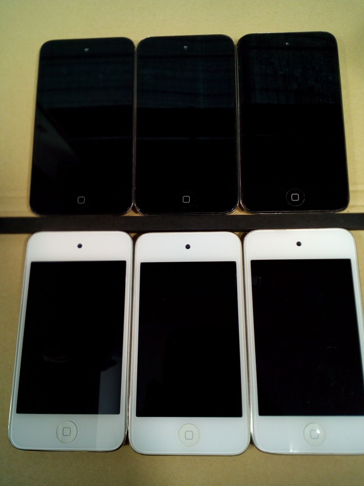 Apple iPod A1367 (8-32gb)