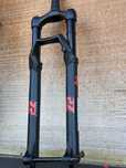 Suspensão Marzocchi Bomber Z2 29” / 140mm