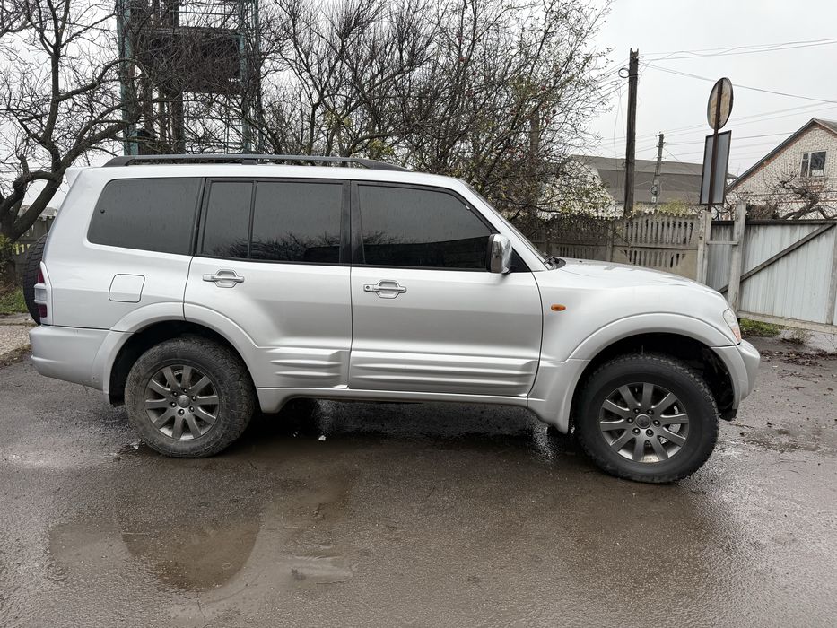 Mitsubishi pajero