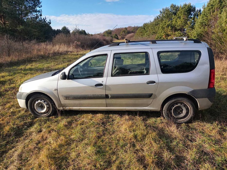 Dacia Logan 1.6 I kombi I 2007 | 7 osób