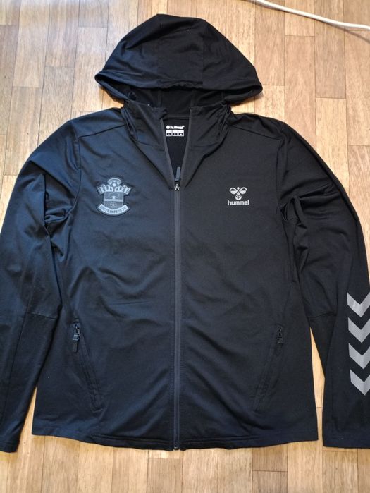 Мужские кофты черные с длинным рукавом.