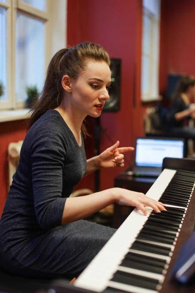Школа вокалу Для дорослих та дітей Вокальна студія Викладач Сертифікат