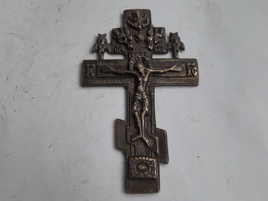 Krzyż prawosławny mosiężny z aniołami (16,5 cm)