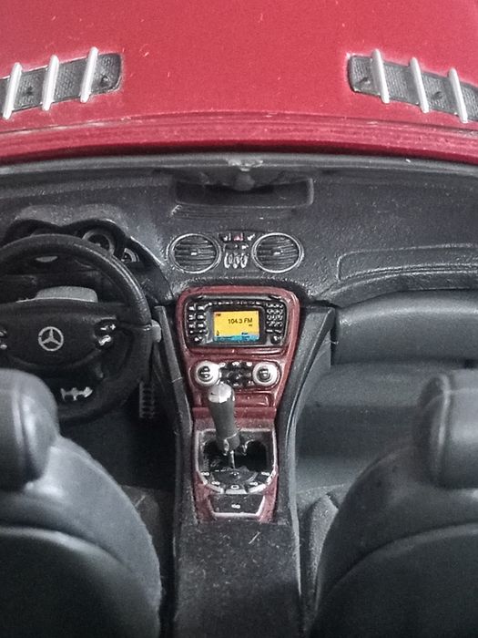 Mercedes SL R230 1:18