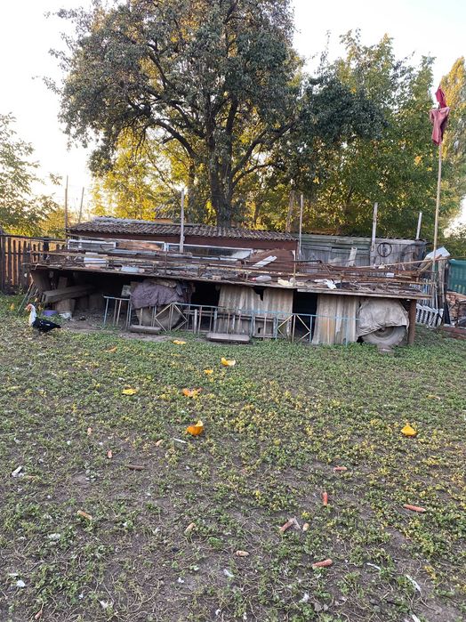 Продам    Бджолопавільйони і Платформу 7,5 м для бджіл