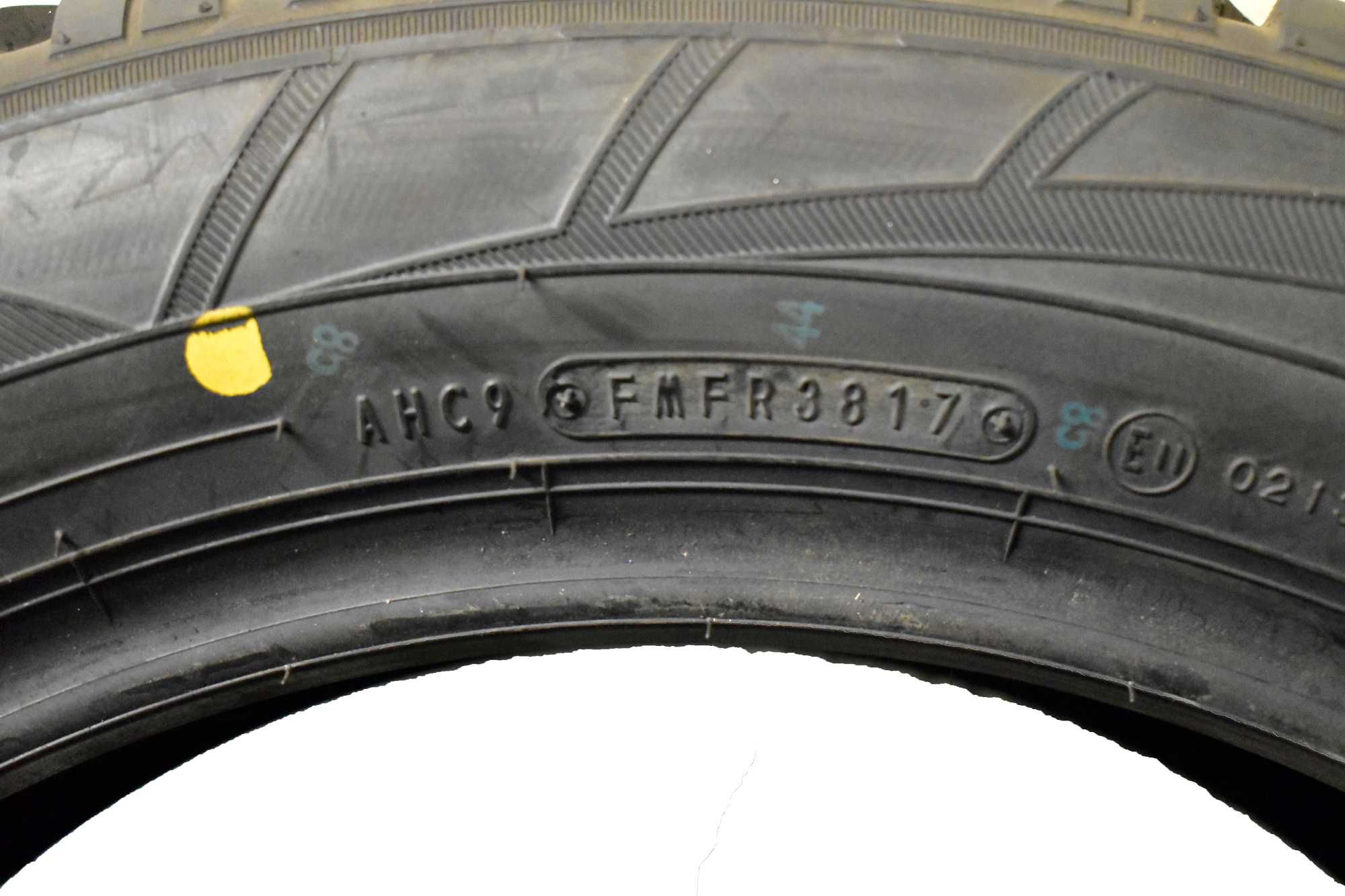 Opona opony zimowe FALKEN EUROWINTER HS 01 SUV 215/55/R18 99V