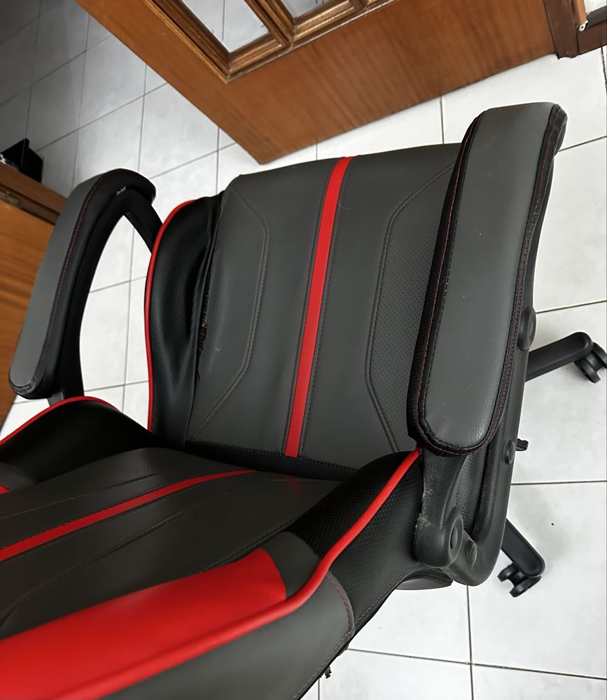 Vendo Cadeira GAMMING Thunder X3