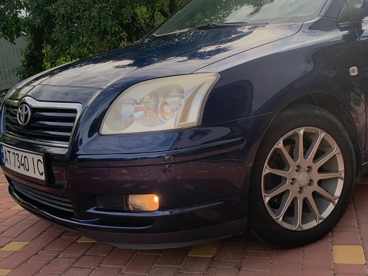 Toyota avensis ( 2005 )