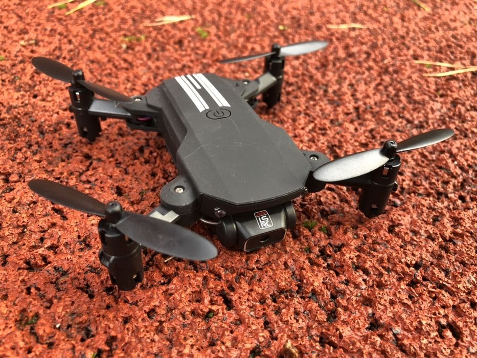 NOWY składany mutlimedialny dron z kamerą 4K + komplet akcesoriów!