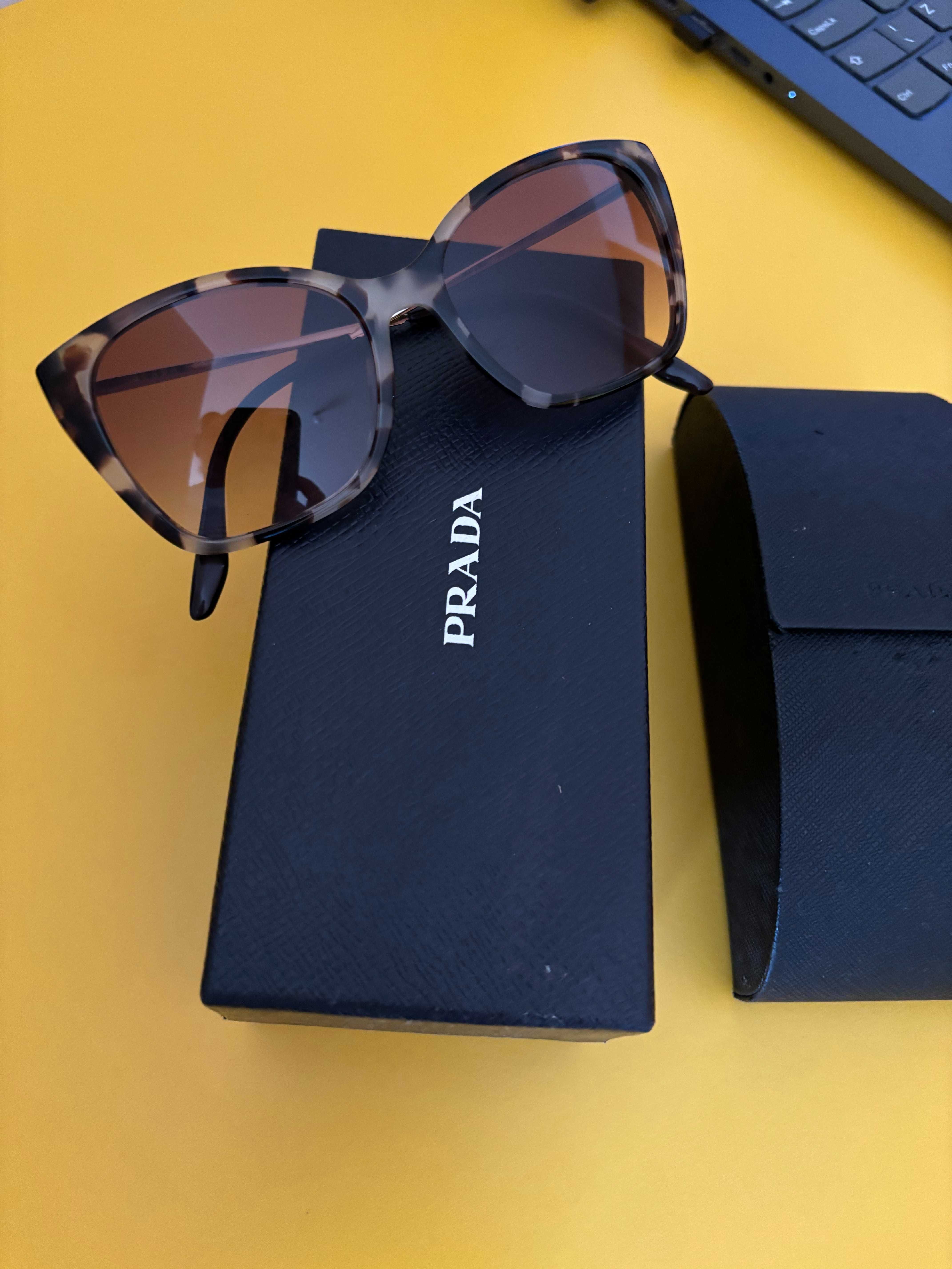 Óculos de Sol da marca Prada