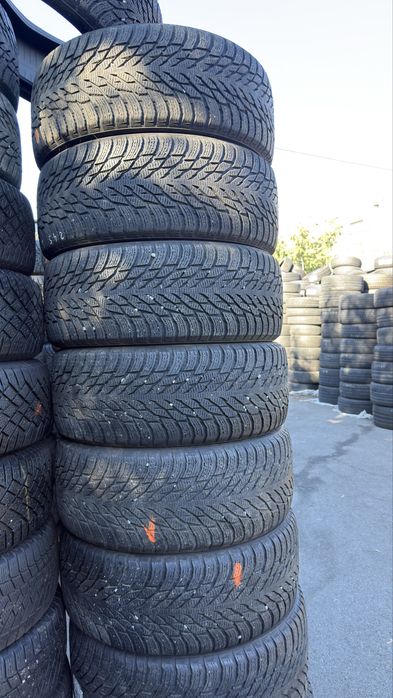 245/45/20 Nokian