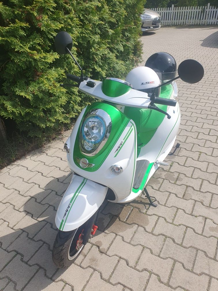 Nowy Skuter Elektryczny ZIPP