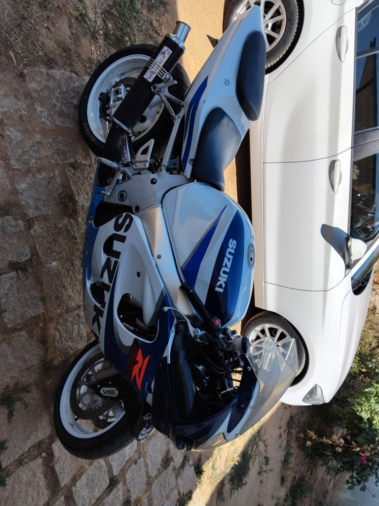 moto pista suzuki gsxr 600