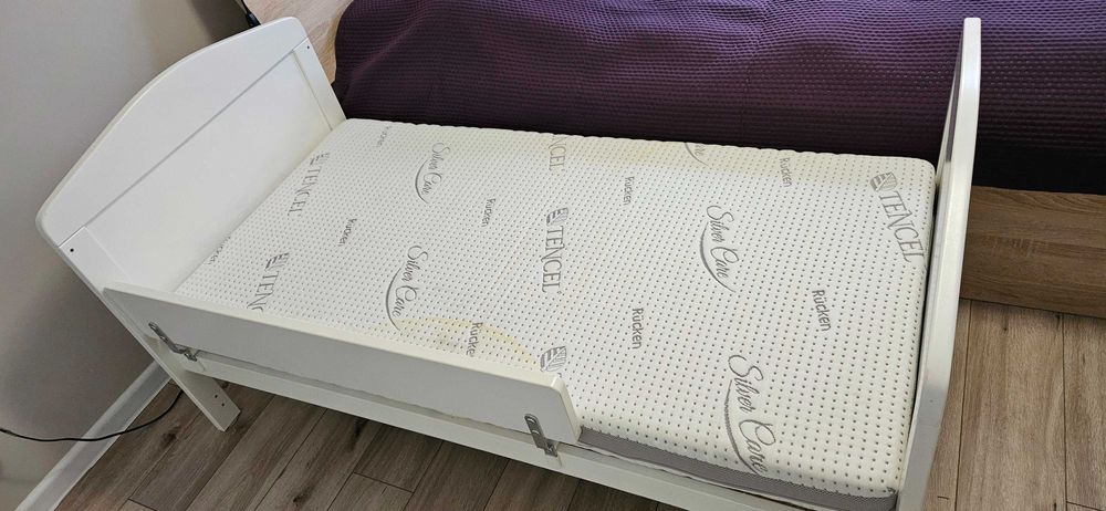 Łóżeczko dziecięce i niemowlęce Hampton Cot Bed 140×70 Woodies
