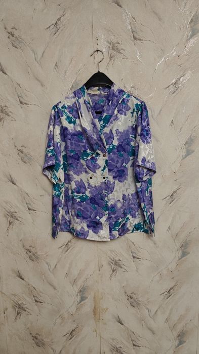 Fioletowa bluzka w kwiaty