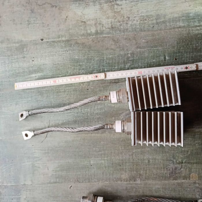 Dioda prostow. 250A 1200V Unitra Lamina + radiator aluminiowy  2 szt.