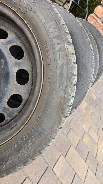 Opony zimowe 205 55 r16