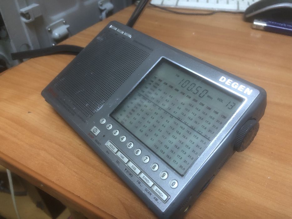 Радиоприемник Degen DE 1103