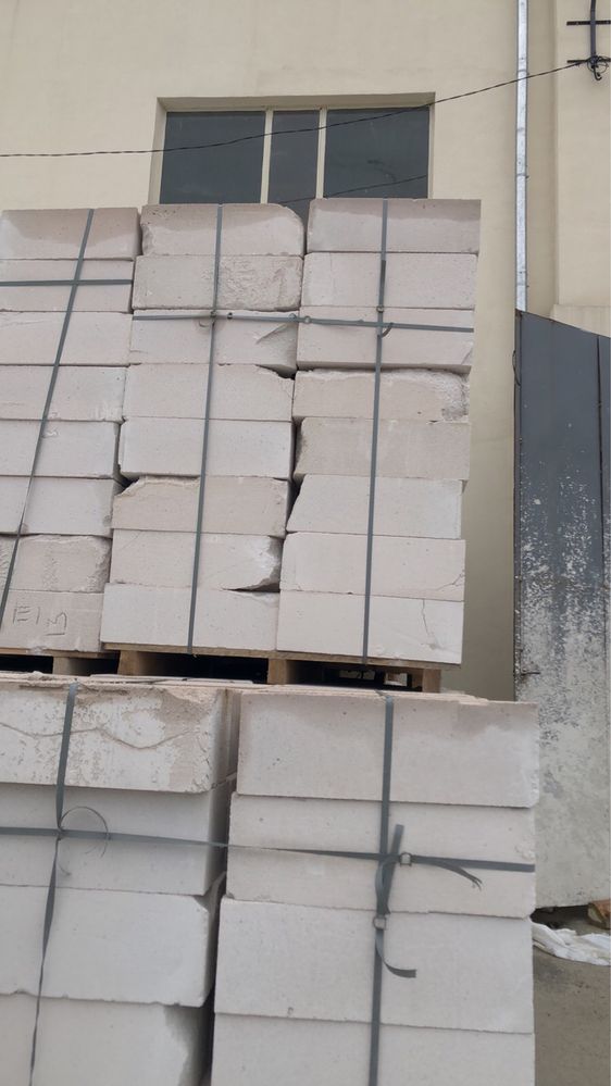 Газоблок Акційна ціна другий сорт Піноблок доставка кран маніпулятор