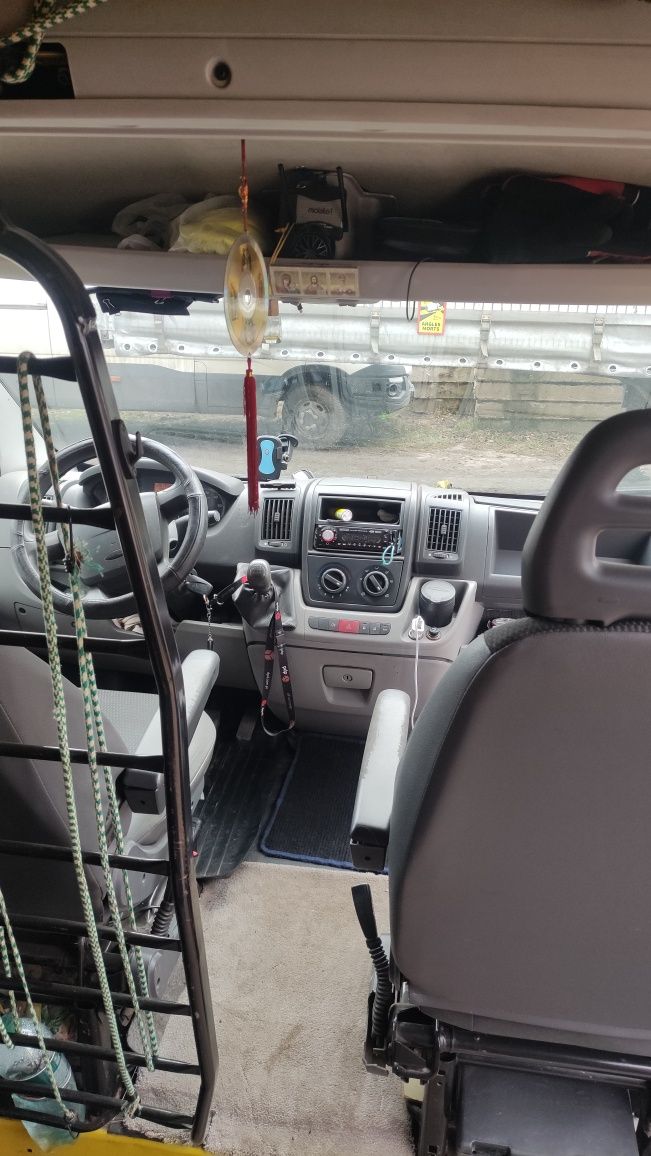 Продам власний авмобіль Сітроен джампер