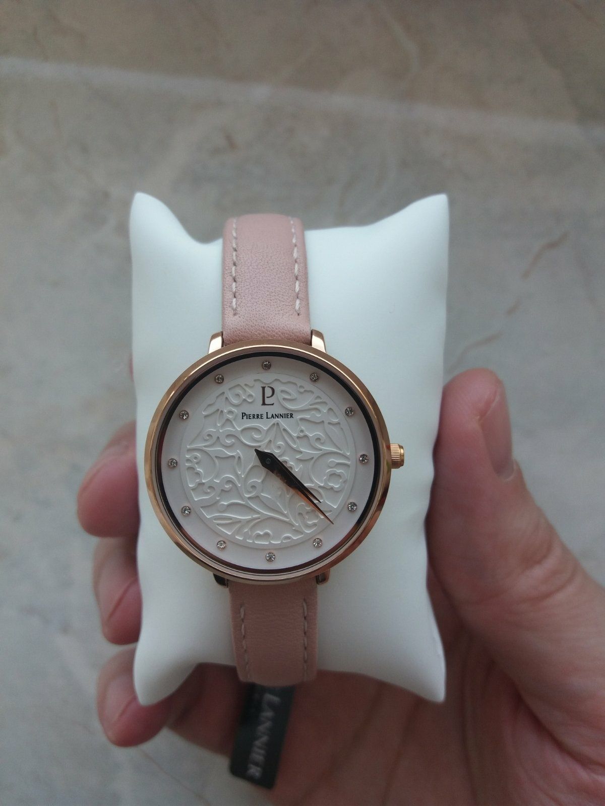 жіночий годинник pierre lannier