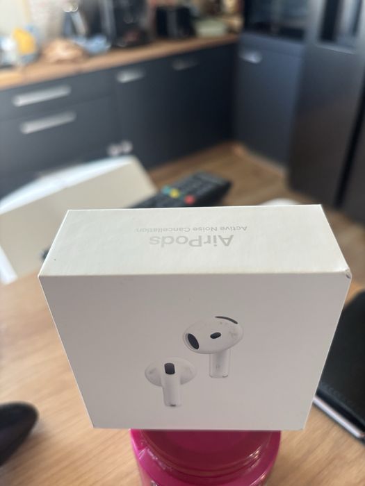 Apple AirPods 4 ANC nowe