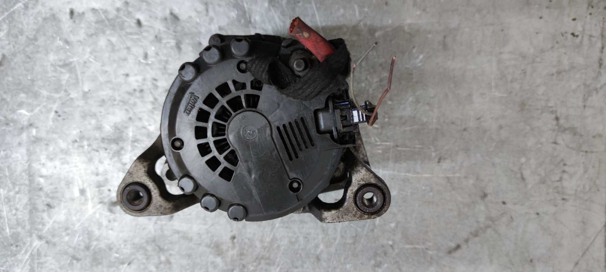 Opel Astra 4 IV J 1.4 T Alternator