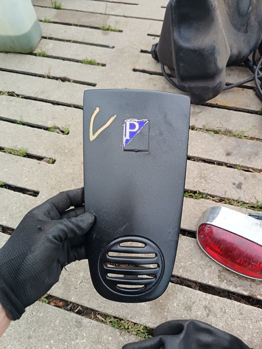 Nosek,krawat Piaggio Vespa et4, et2