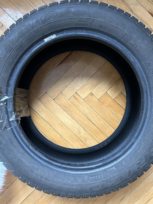 Автошини зимові. Б/у фірма Dębica