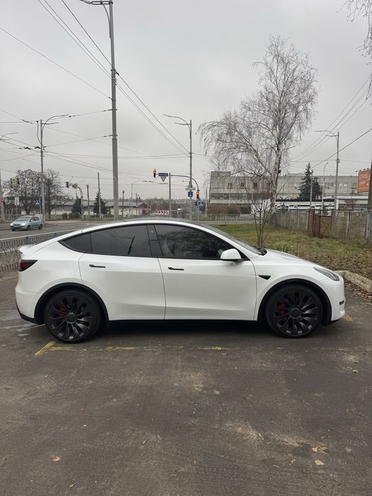 Продам Tesla Model Y Performance 2022рік 82квт