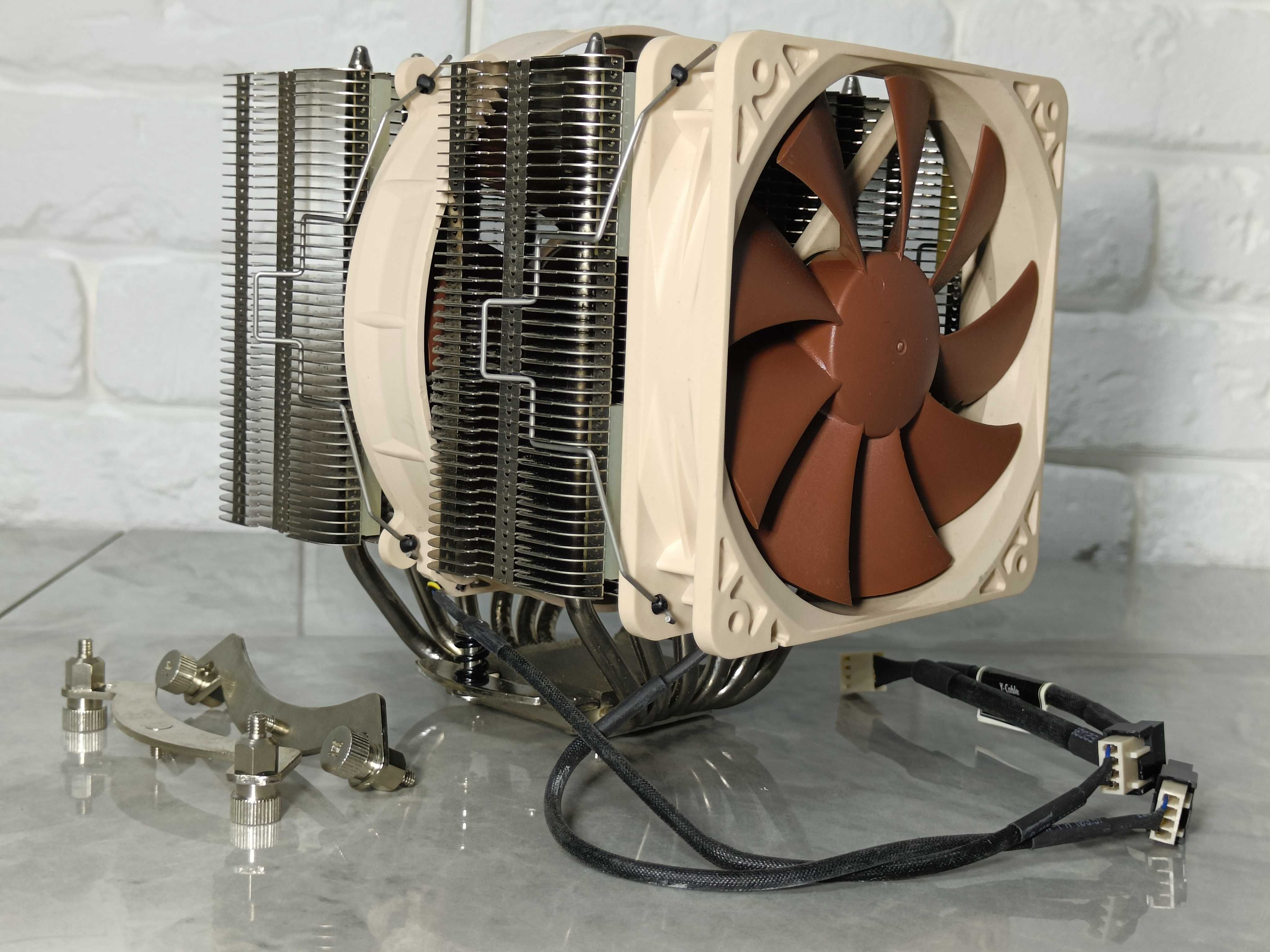 Кулер Башня NOCTUA D-14 220Вт TDP під LGA2011 (стояла на X99 чіпсеті)
