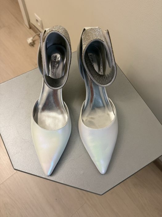 Туфлі на підборах