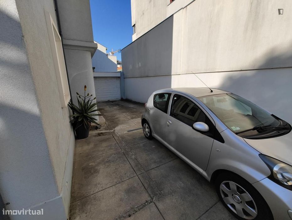 Quarto - localizado em Paranhos Porto