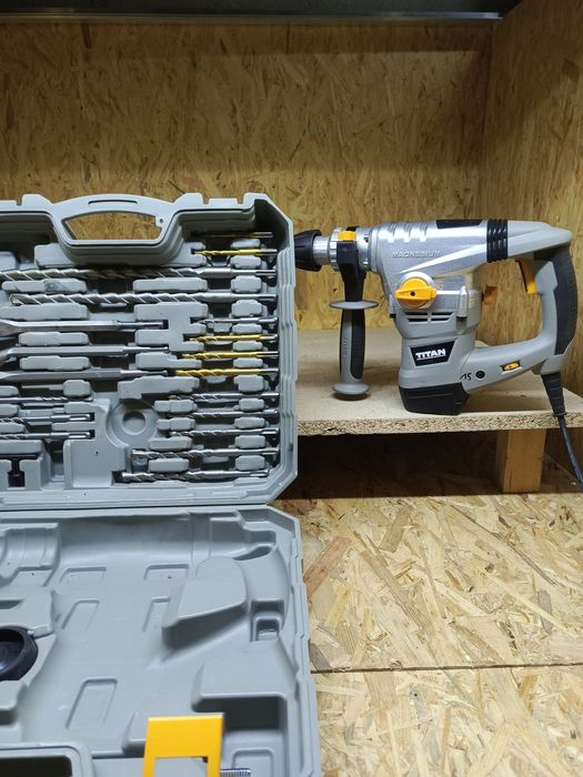 Mlotowiertarka mlot udarowy wyburzeniowy titan 1500w  Titan TTB631SDS