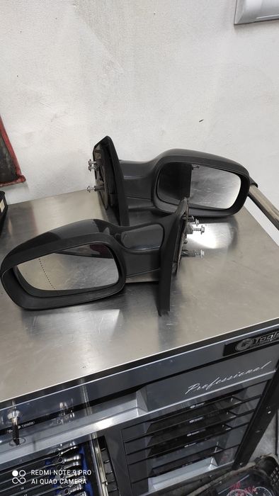 Renault Clio III lusterko prawe TEB66