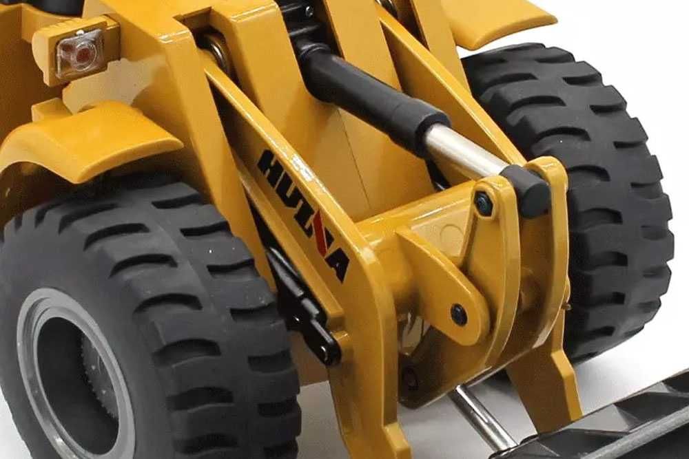 Carregadora 1/14 Alloy 10CH 2.4G Wheel Loader RTR Huina Hidráulica 7kg