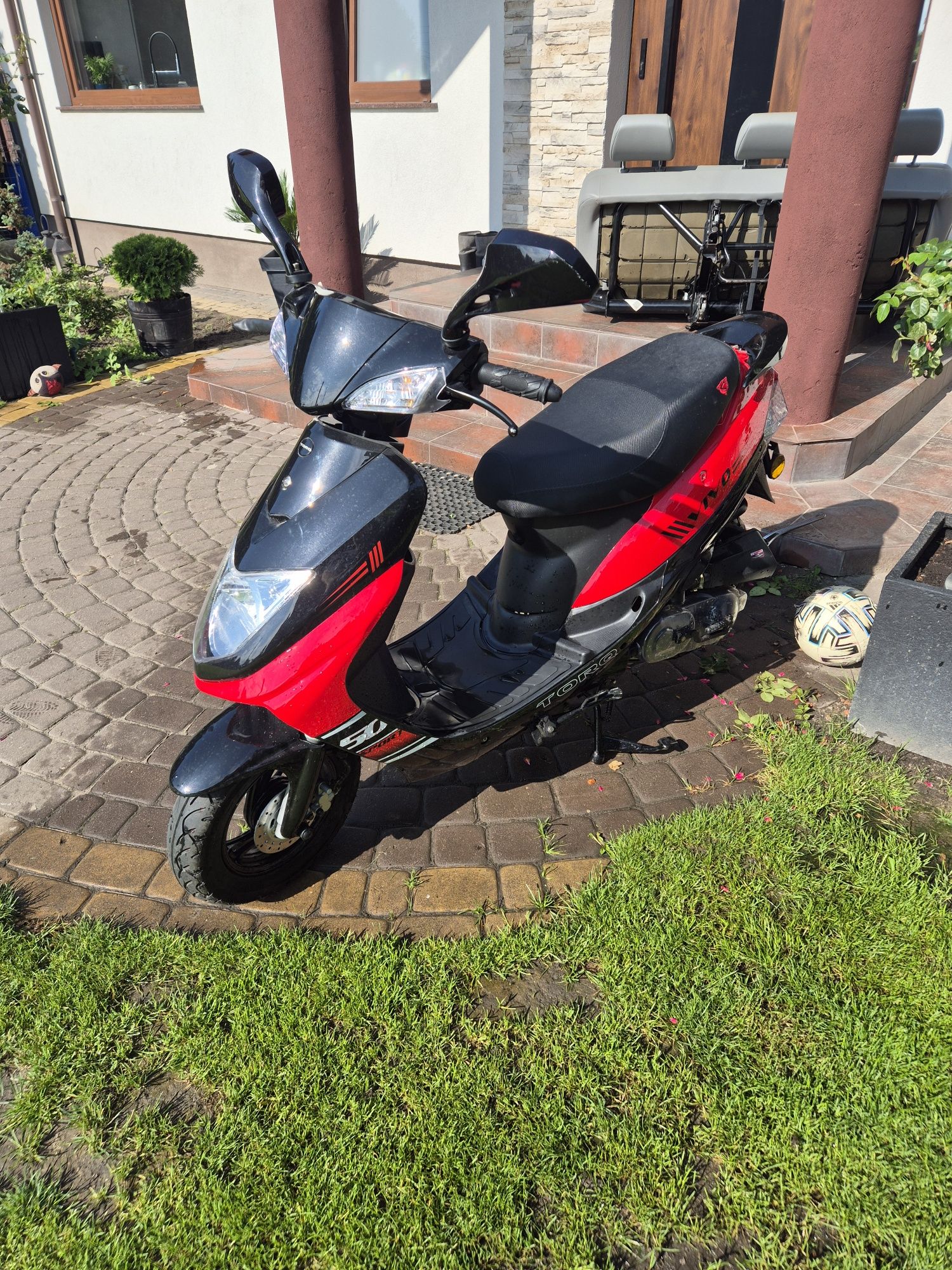 Skuter Torq Znay Vivo  50 pojemność  Nowy nie Używany