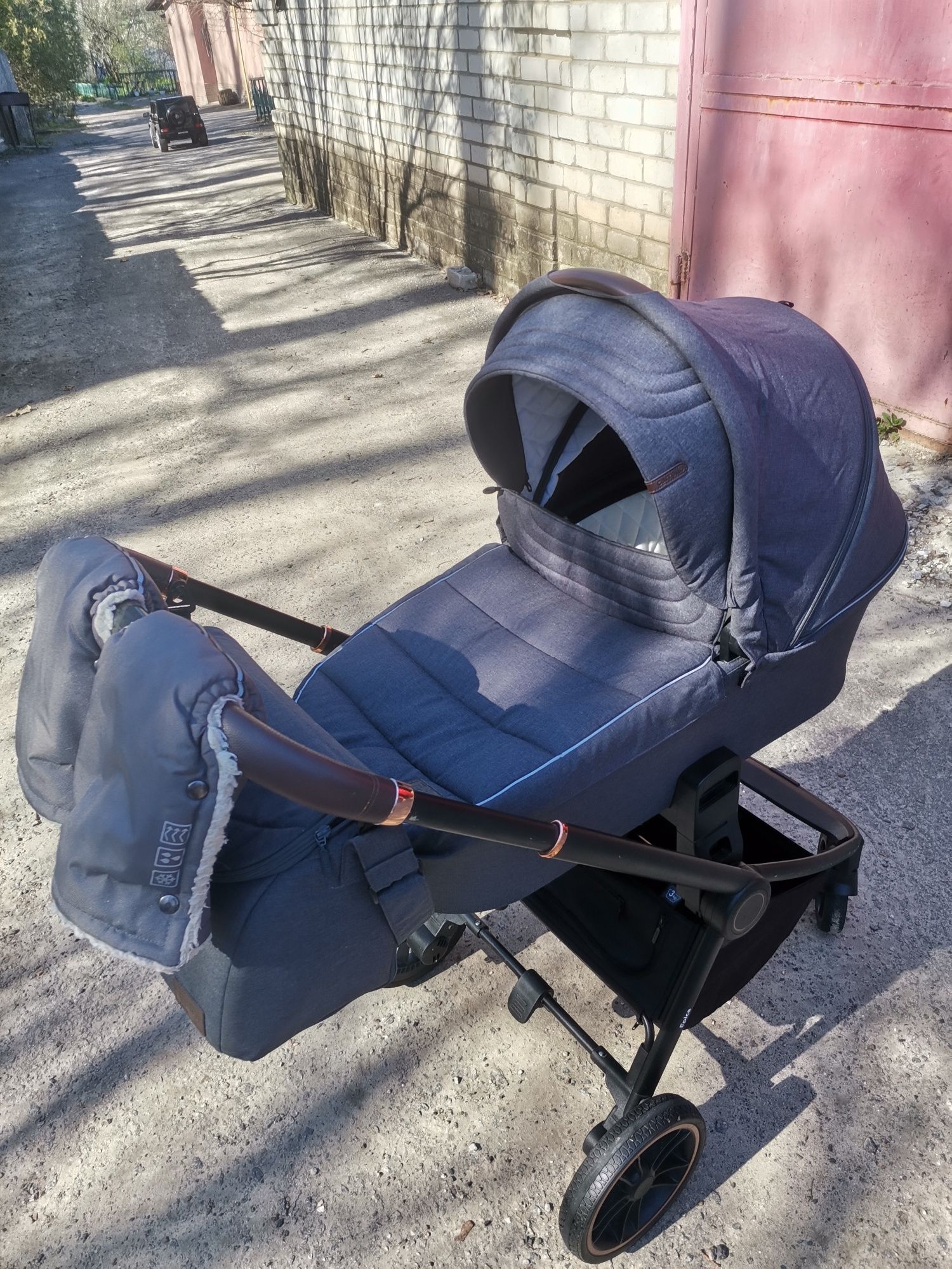 Детская коляска Carrello Epica 2 in 1