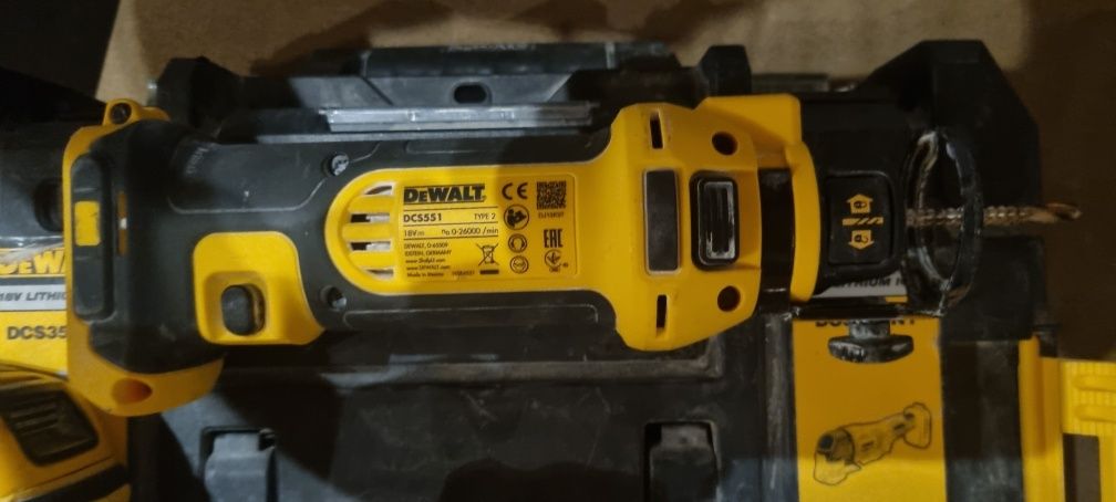 Zestaw dewalt multitul dcs355 frezarka dcs551