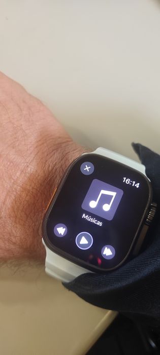 Relógio na caixa novo