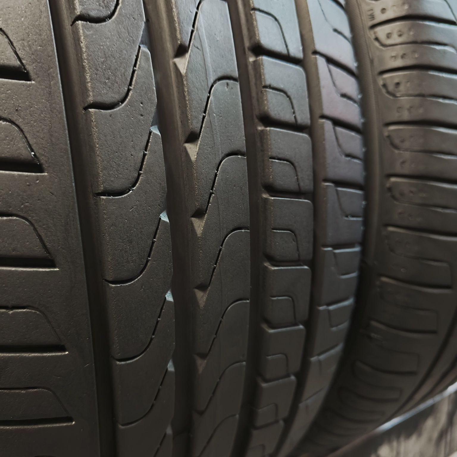 205/40/18 XL Sprzedam parę opon letnich Pirelli