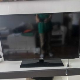 Uszkodzony telewizor Samsung